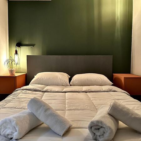 Hostel Pink Mango Ateny Zewnętrze zdjęcie