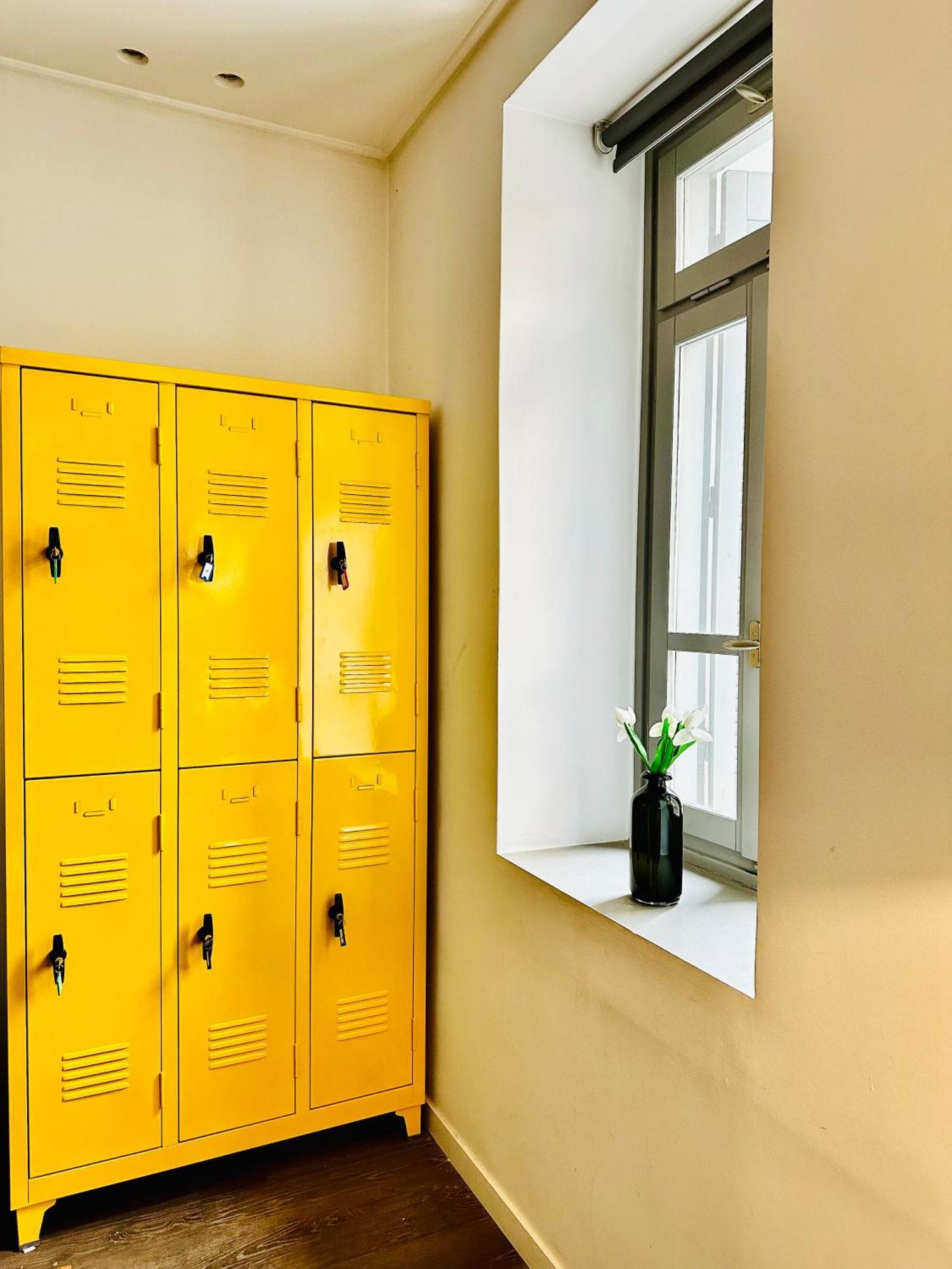 Hostel Pink Mango Ateny Zewnętrze zdjęcie