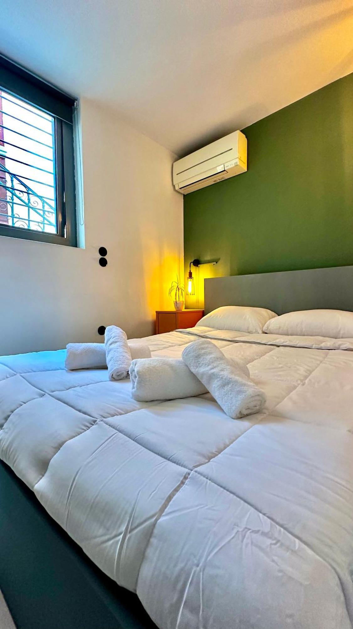 Hostel Pink Mango Ateny Zewnętrze zdjęcie