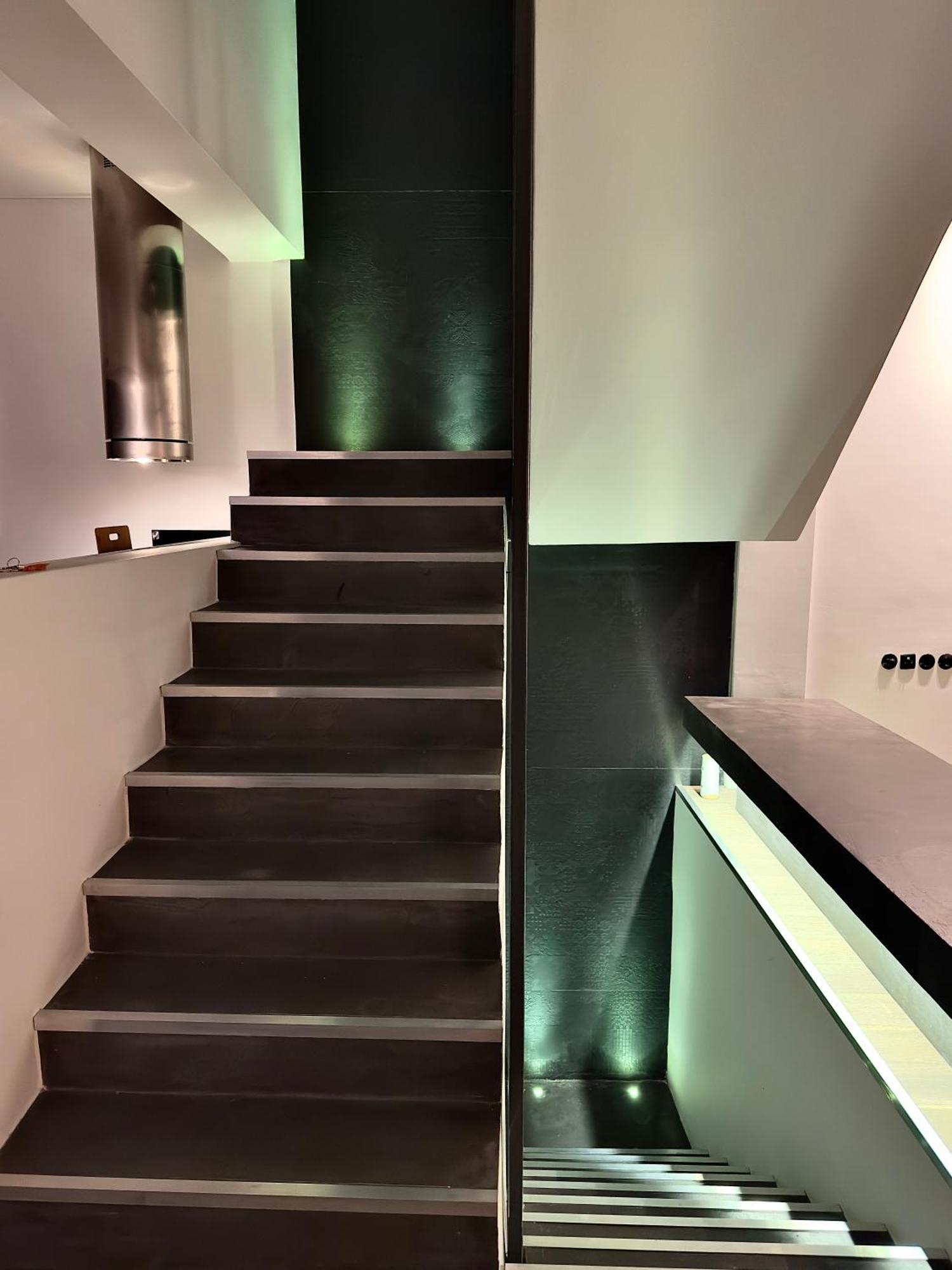 Hostel Pink Mango Ateny Zewnętrze zdjęcie